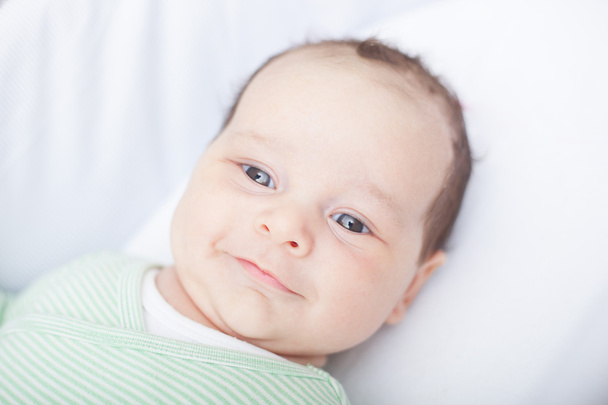 Portrait de bébé souriant
 - Photo, image