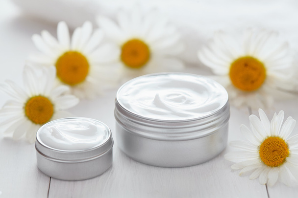 Dermatology herbal cosmetic cream with chamomile vitamin spa lotion - Zdjęcie, obraz