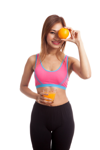 Piękny Asian girl zdrowy sok pomarańczowy i owoc pomarańczowy - Zdjęcie, obraz