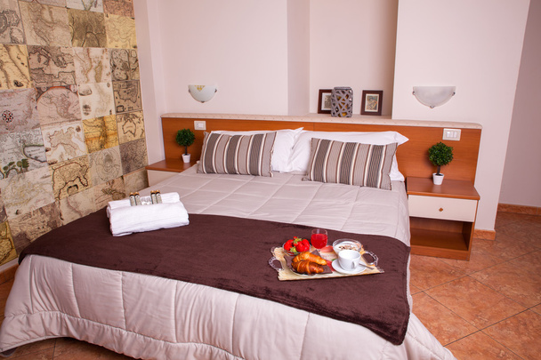 Dormitorio del hotel Ares
 - Foto, Imagen