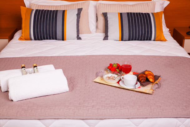 Ares hotel yatak odası - Fotoğraf, Görsel