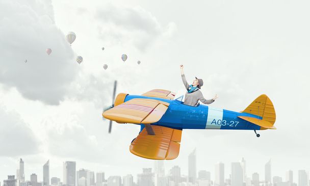 Létající dívka staré letadlo. Kombinovaná technika - Fotografie, Obrázek