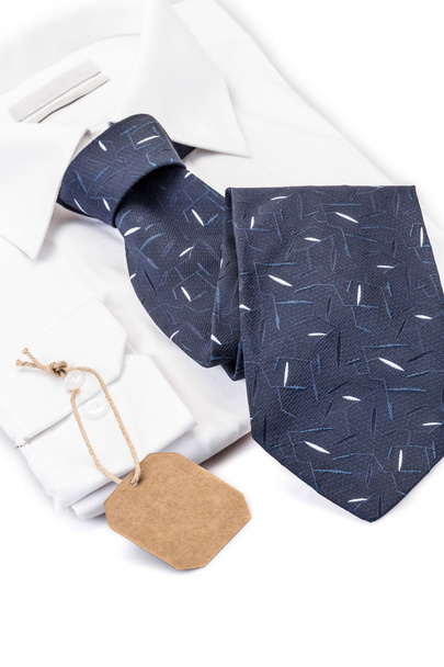 cravate et chemise comme cadeau avec étiquette de nom dessus
 - Photo, image