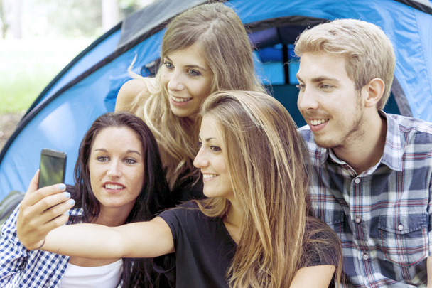 group of teenagers are doing selfie - Φωτογραφία, εικόνα