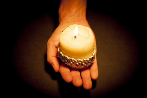 Τα χέρια με κερί - Φωτογραφία, εικόνα