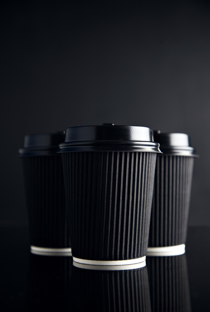 luxury take away paper cups set mirrored - Foto, afbeelding
