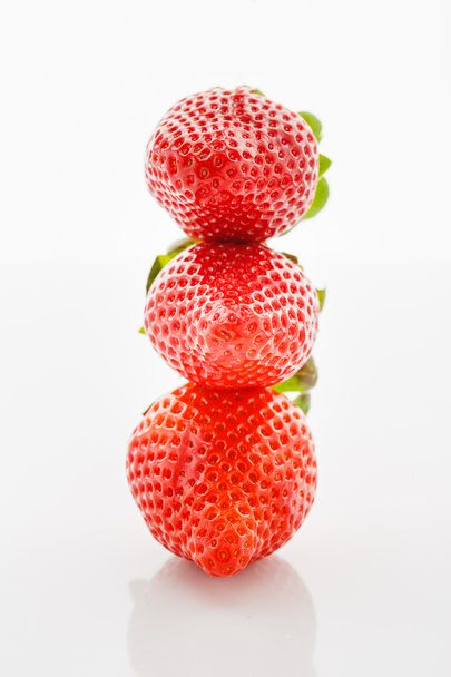 Nahaufnahme von frischen Erdbeeren - Foto, Bild