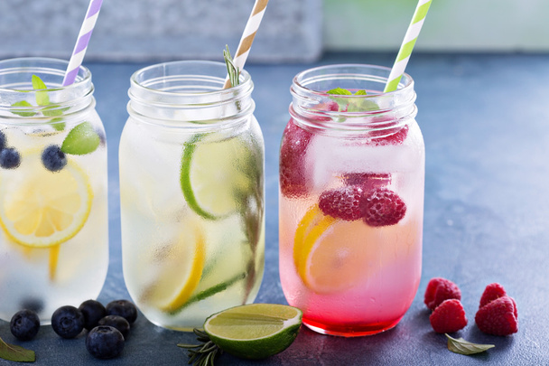 Variety of lemonade in jars - Foto, Imagen