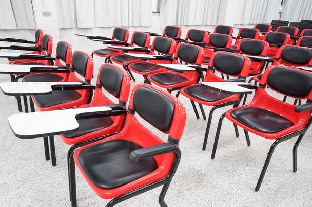 Bir sınıfta ders sandalye - Fotoğraf, Görsel