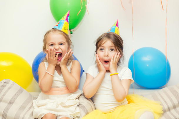 Two girls at birthday party - Foto, Imagen