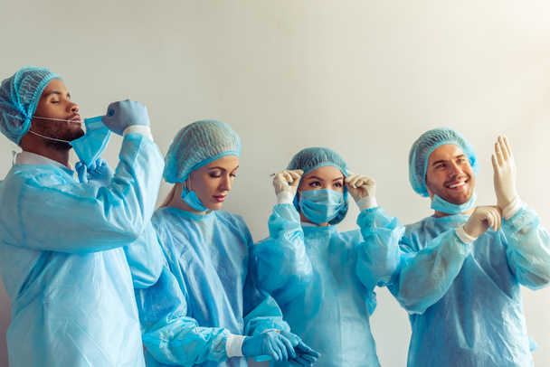 Группа хирургов
 - Фото, изображение