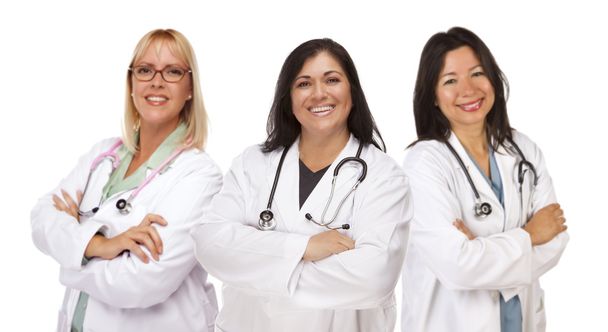 Tres doctores o enfermeras en blanco
 - Foto, imagen