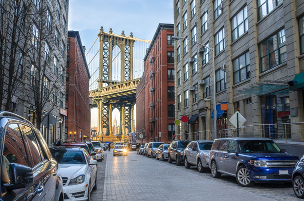 Zobacz Manhattan Bridge z Brooklynu - Zdjęcie, obraz