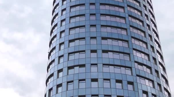 Edificio alto
 - Metraje, vídeo