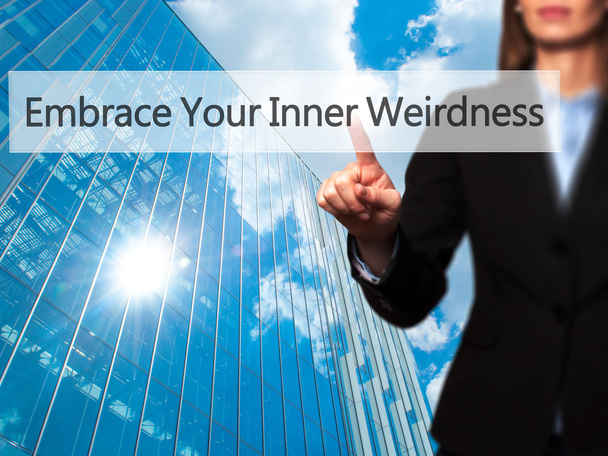 Embrace Your Inner Weirdness - İşkadını el basarak butto - Fotoğraf, Görsel