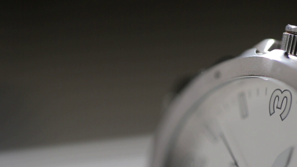 Класичний годинник Крупний план Годинник
 - Кадри, відео