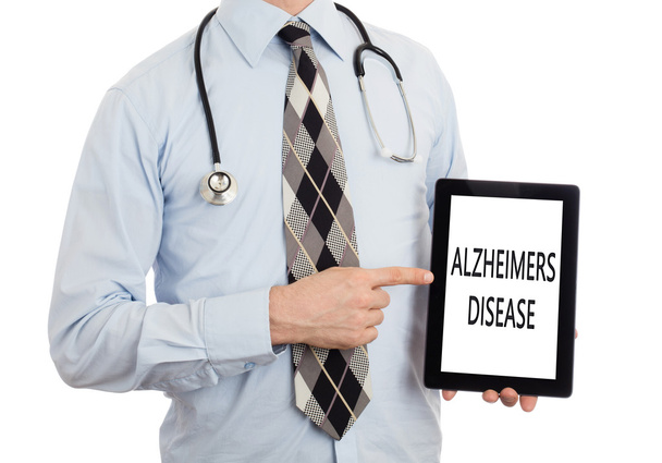 Γιατρός κρατώντας δισκίο - ασθένεια Alzheimers - Φωτογραφία, εικόνα