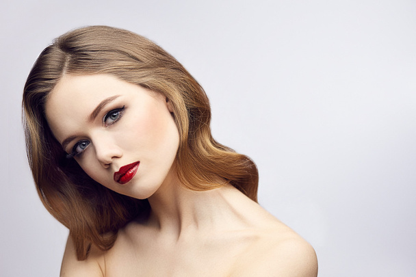 Classic red lips girl, copy space on right - Foto, imagen