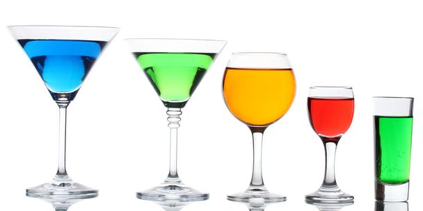 Алкогольні коктейлі ізольовані на білому
 - Фото, зображення