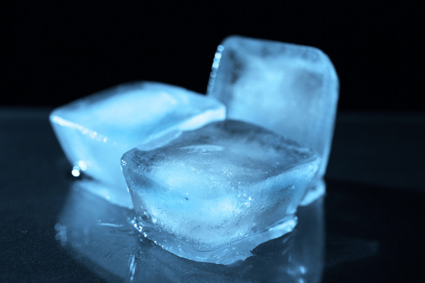 Melting ice cubes  - Zdjęcie, obraz