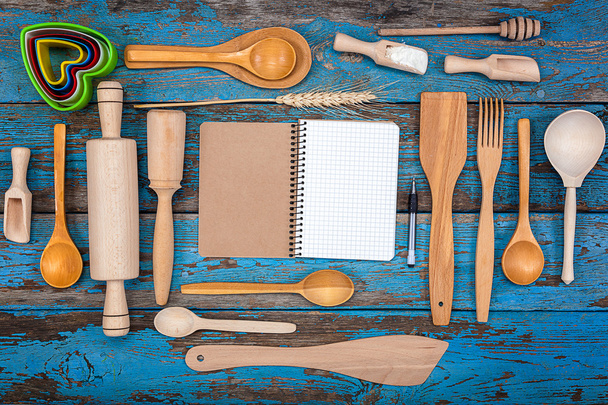 Set kitchen utensils and a notebook for recipes - Fotoğraf, Görsel
