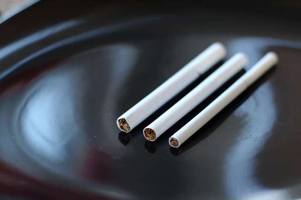 Fark arasında ince ve Kral boyutu sigara türleri - Fotoğraf, Görsel