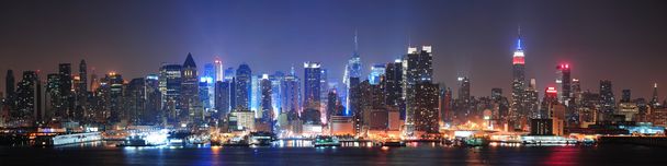 ニューヨーク市のマンハッタンのミッドタウンのスカイライン - 写真・画像