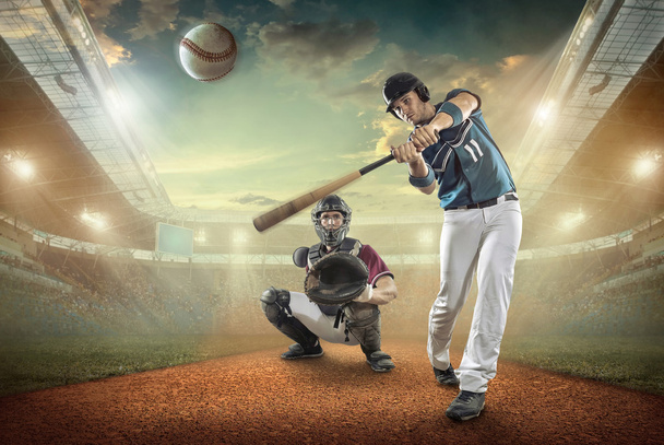 Baseball players in action - Foto, afbeelding