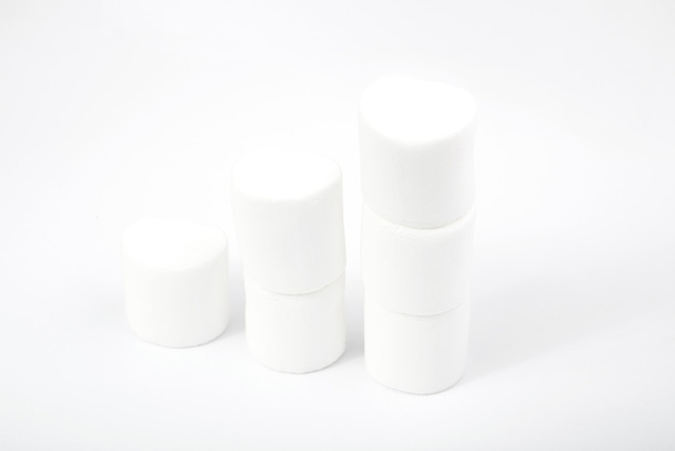 Marshmallows on white - Foto, afbeelding