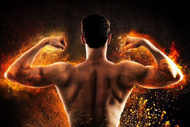 muskulöser Rücken eines Mannes - Foto, Bild