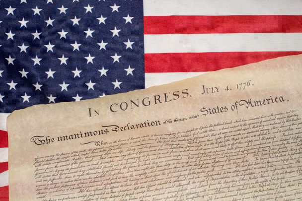 Declaration of independence nieuwe 4e juli 1776 op usa vlag - Foto, afbeelding