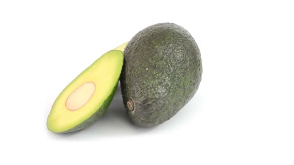 avocado op witte achtergrond - Video