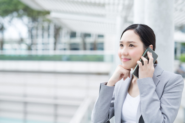 business woman speak smart phone - Foto, Imagen