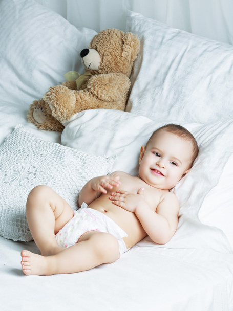 baby at home in bed - Foto, Bild