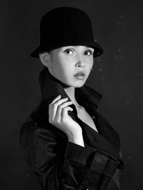retro piękna dziewczyna w kapeluszu - Zdjęcie, obraz