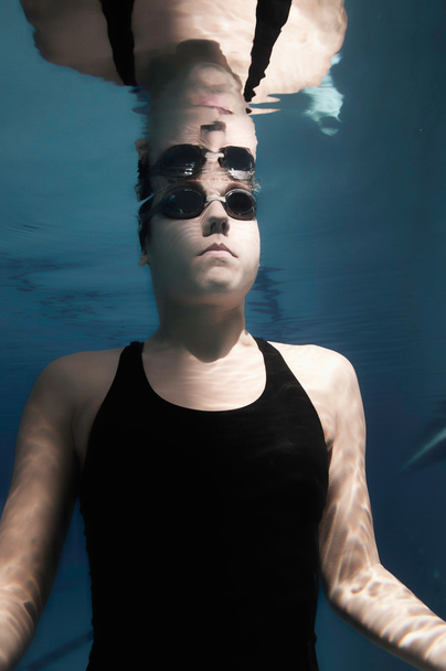Yüzücü sualtı portresi - Fotoğraf, Görsel