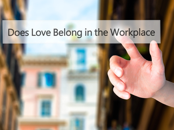 Принадлежит ли любовь на рабочем месте? - Ручное нажатие кнопки на b
 - Фото, изображение