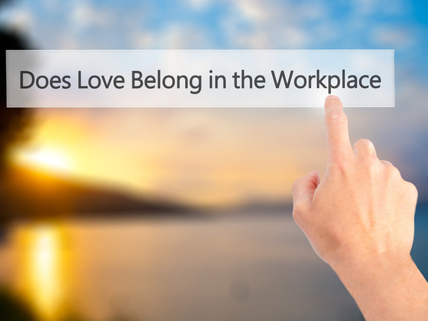 Patří láska na pracovní plochu? -Stisknutí tlačítka na b - Fotografie, Obrázek