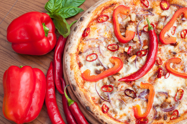 ,   . Πίτσα, λαχανικά. Νόστιμη πίτσα, ιταλικό φαγητό και πίτσα Μαργαρίτα,  - Φωτογραφία, εικόνα