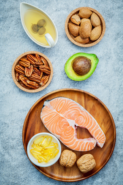 Selectie voedselbronnen van omega-3 en onverzadigde vetten. Super fo - Foto, afbeelding