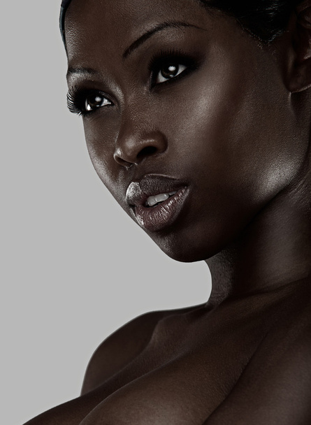 Afrikalı bir güzellik portresi - Fotoğraf, Görsel