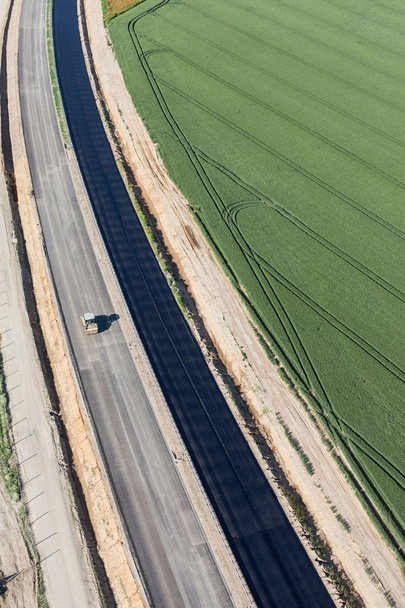 Aerial view of car on highway - Foto, Bild