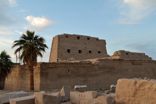  Храм Карнака в Египте
 - Фото, изображение