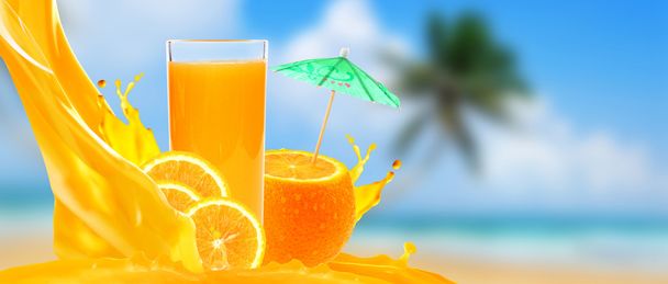 χυμό πορτοκαλιού, σε μια παραλία - Φωτογραφία, εικόνα