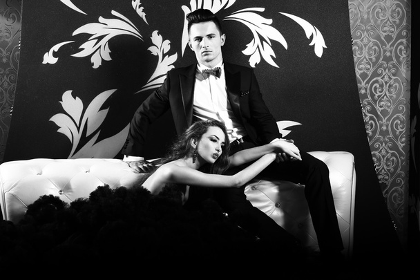 handsome man and elegant woman - Zdjęcie, obraz