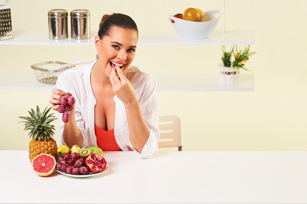 fruta uva comer bocadillo salud dieta saludable, pérdida de peso grapefr
 - Foto, Imagen
