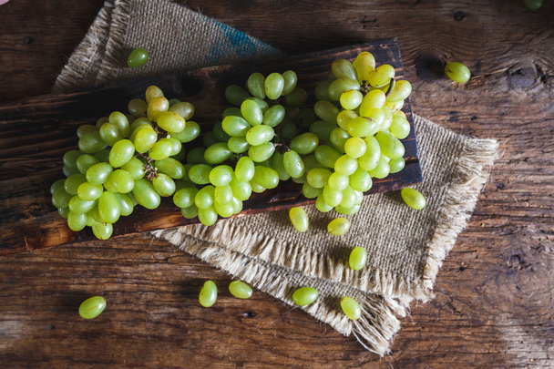 Fresh Green Grapes  - Foto, Bild