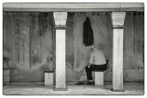 Человек готовится к молитве
 - Фото, изображение