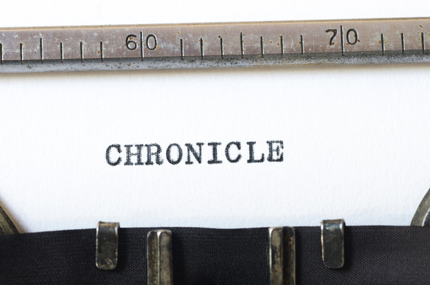 kirjoituskoneella kirjoitettu sana chronicle
 - Valokuva, kuva