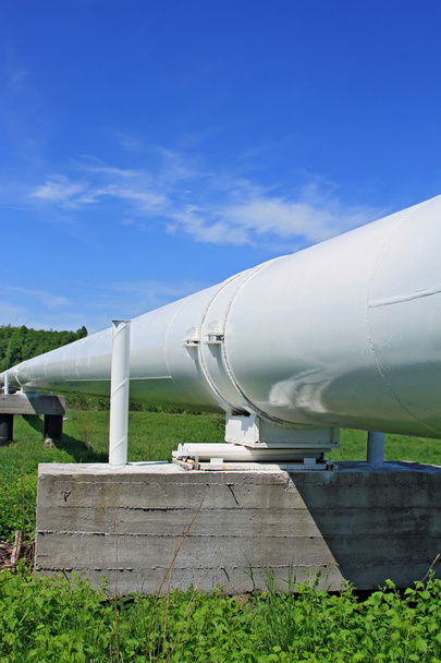 O gasoduto de alta pressão
 - Foto, Imagem